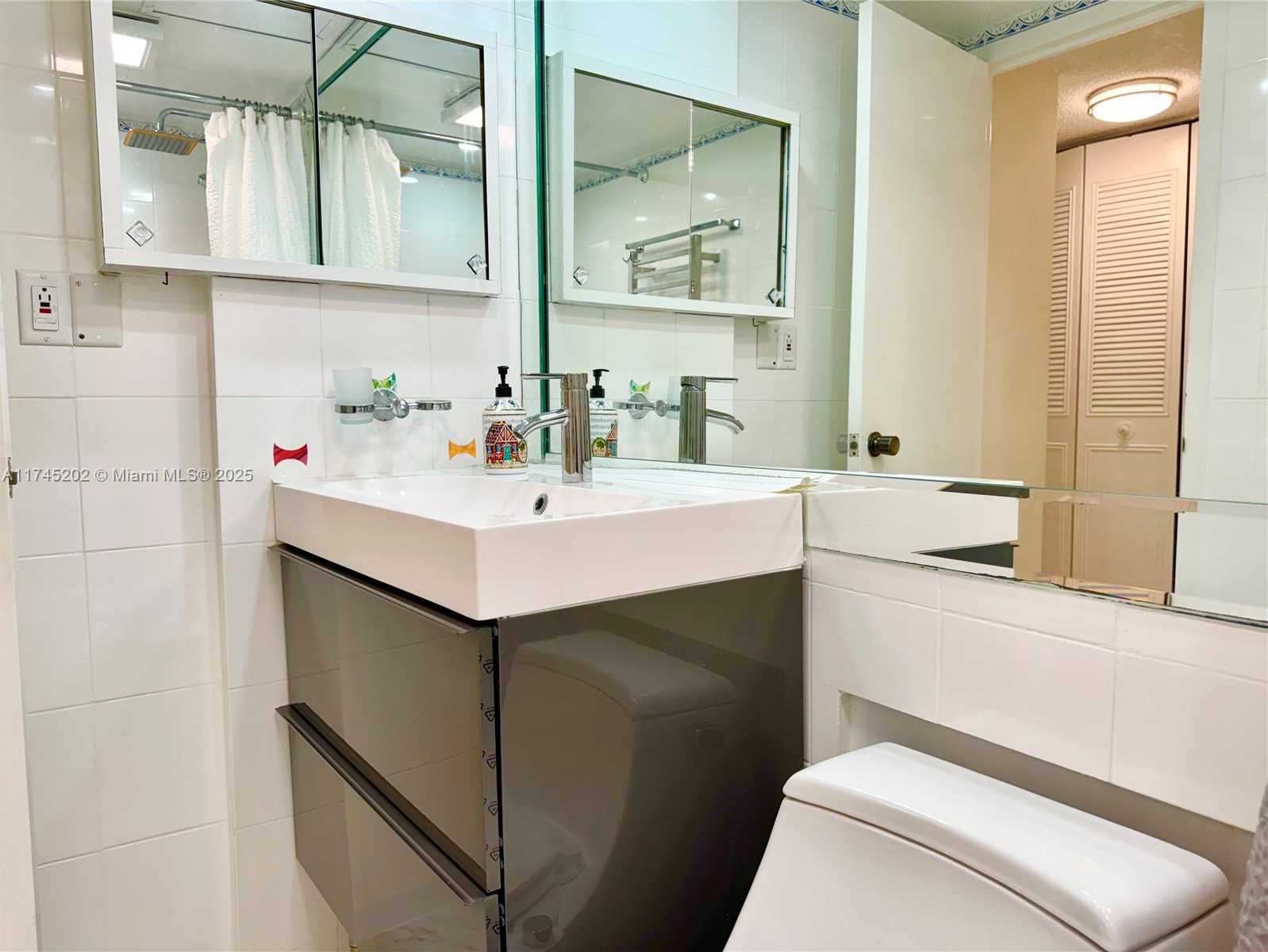 Small Image of 251 174TH ST #1408, Sunny Isles Beach Number 17