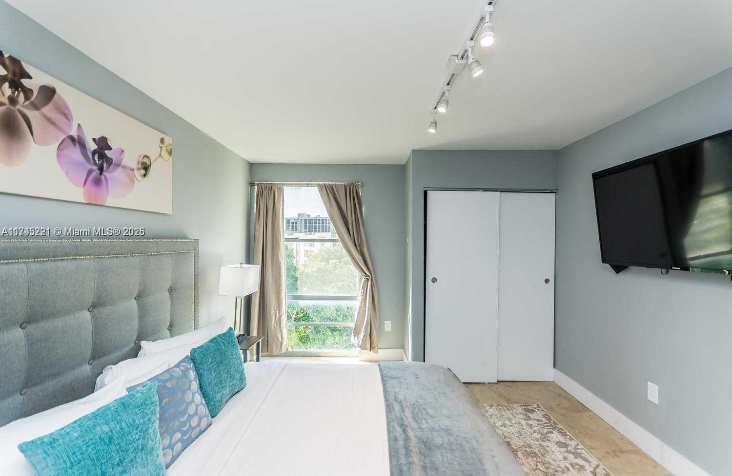 Small Image of 17620 ATLANTIC BLVD #519, Sunny Isles Beach Number 11