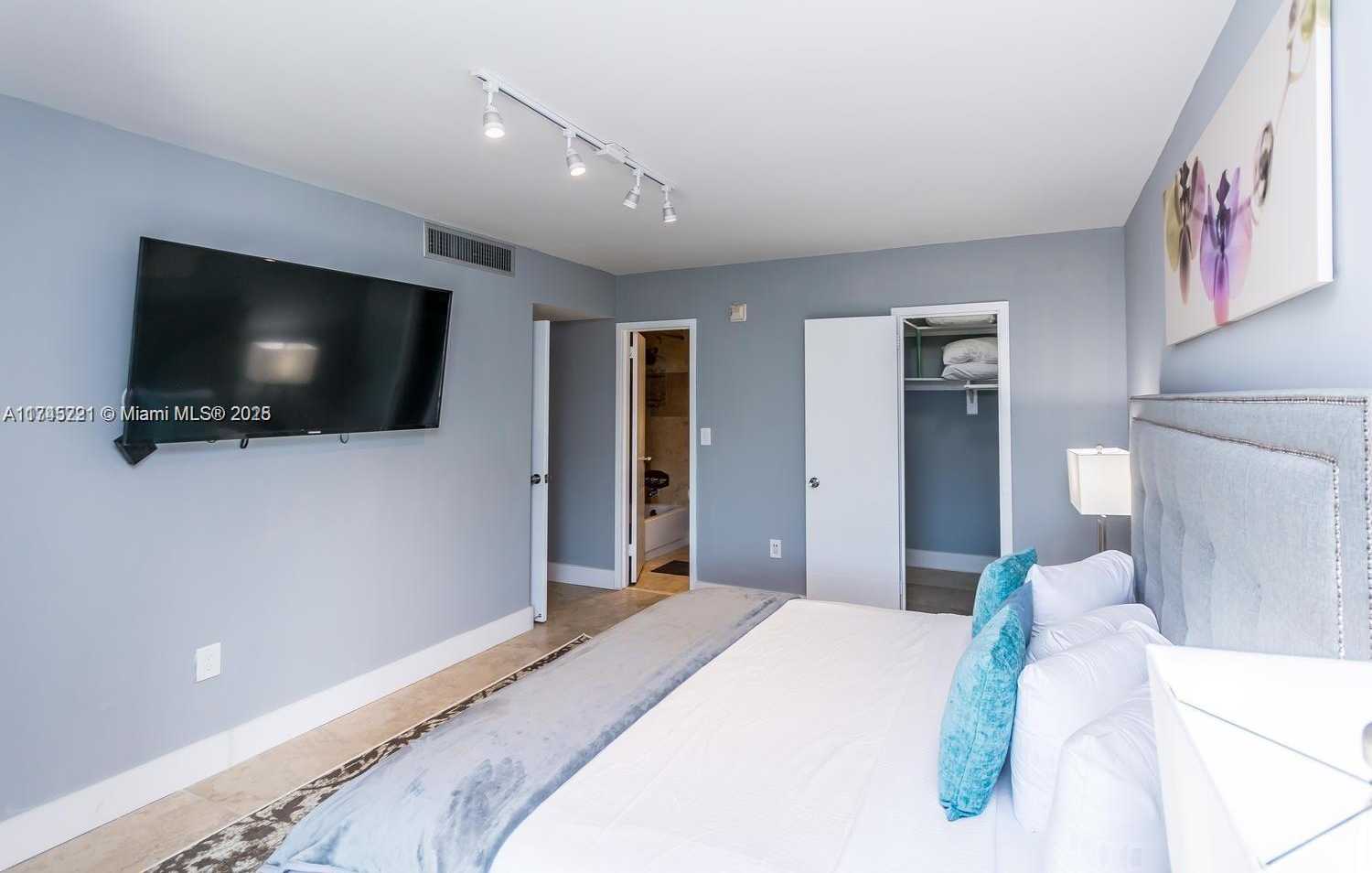 Small Image of 17620 ATLANTIC BLVD #519, Sunny Isles Beach Number 12