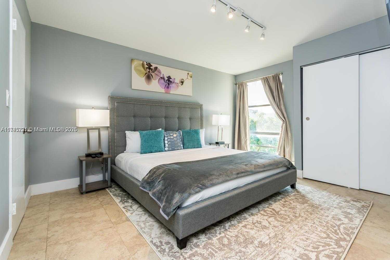 Small Image of 17620 ATLANTIC BLVD #519, Sunny Isles Beach Number 13