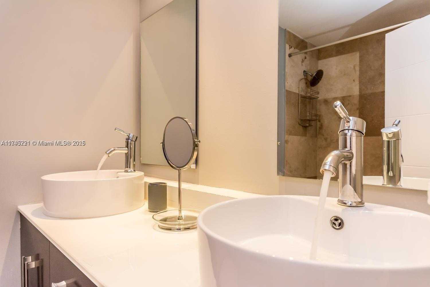 Small Image of 17620 ATLANTIC BLVD #519, Sunny Isles Beach Number 15