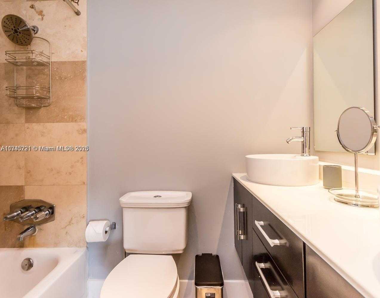 Small Image of 17620 ATLANTIC BLVD #519, Sunny Isles Beach Number 2