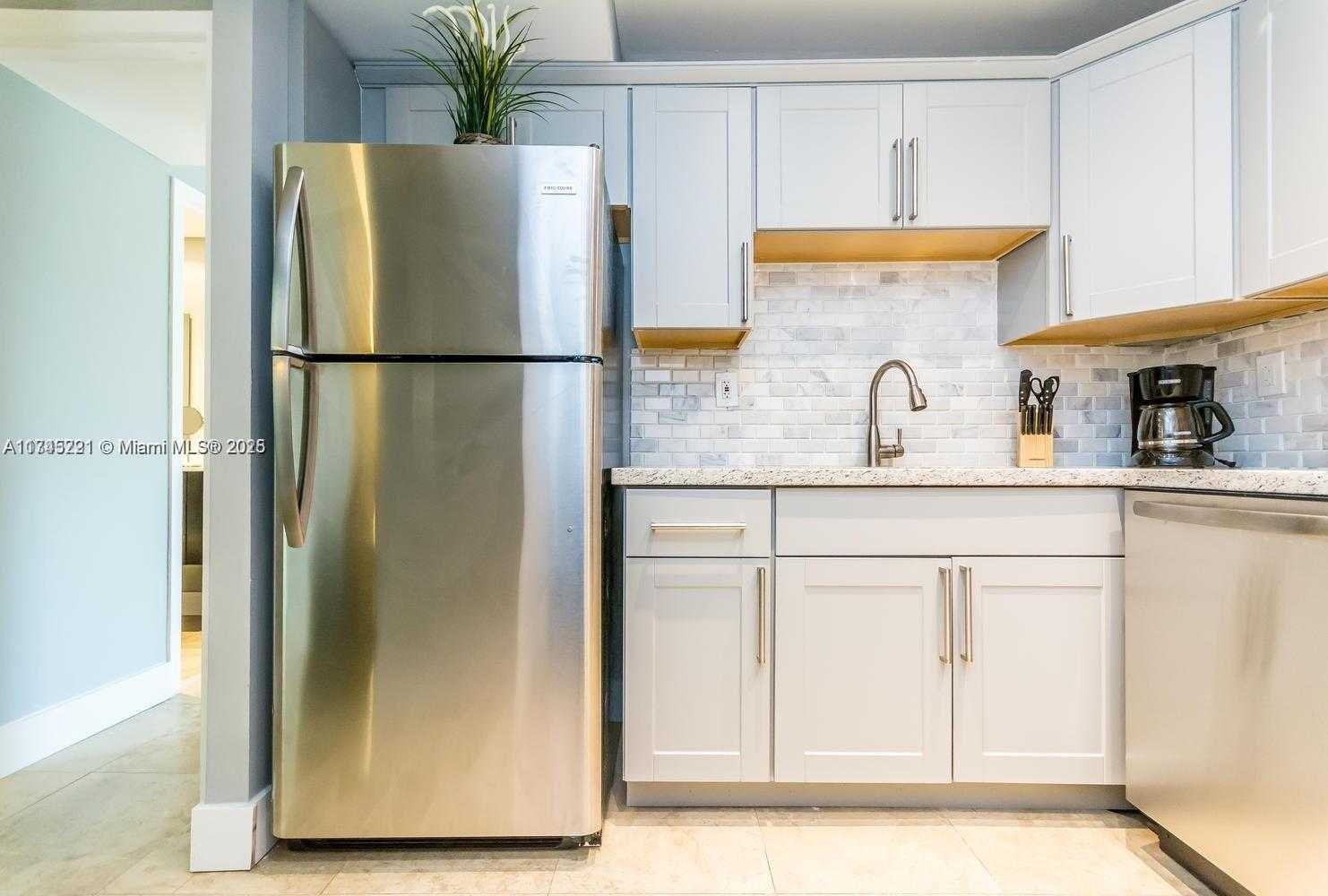 Small Image of 17620 ATLANTIC BLVD #519, Sunny Isles Beach Number 23