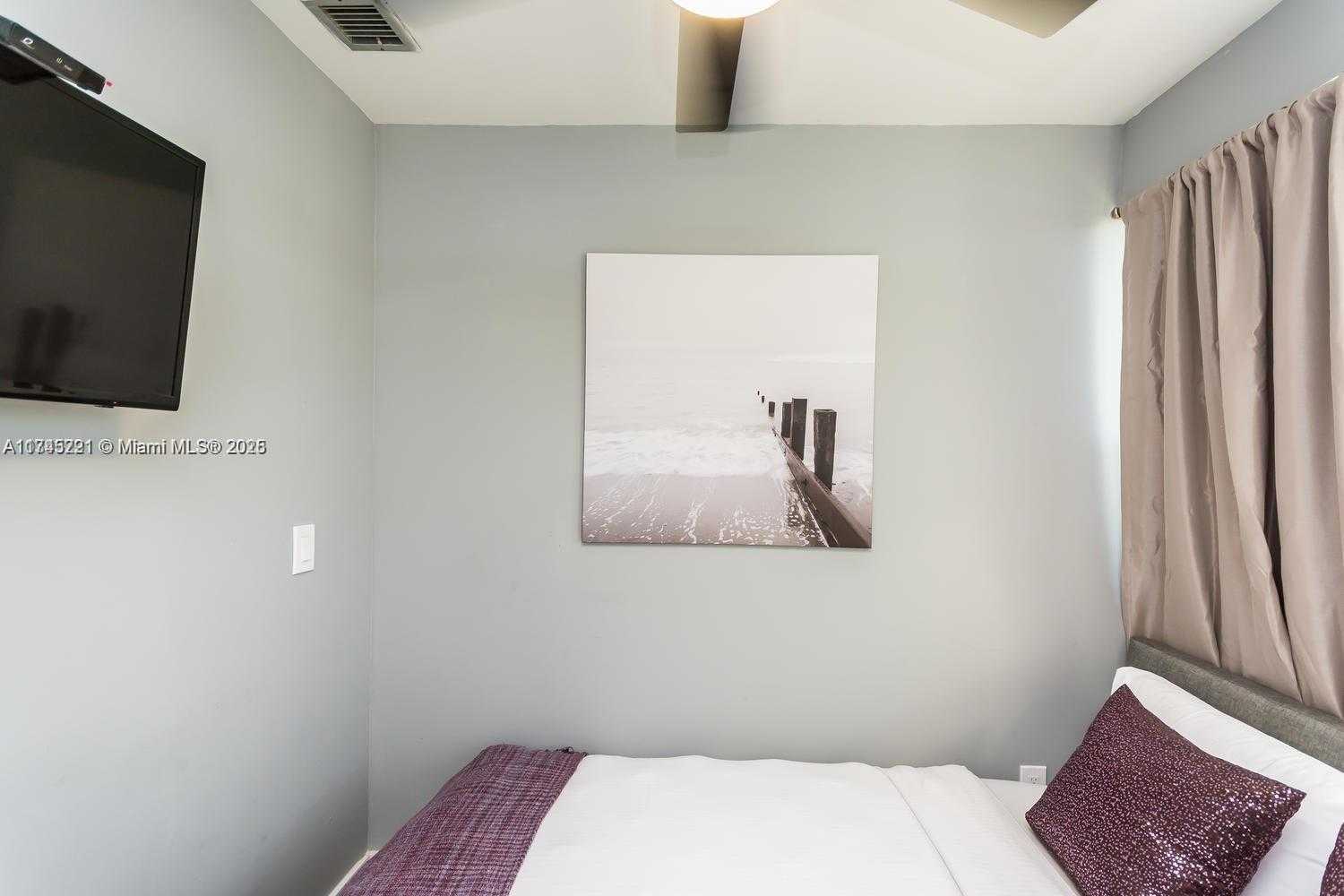Small Image of 17620 ATLANTIC BLVD #519, Sunny Isles Beach Number 8