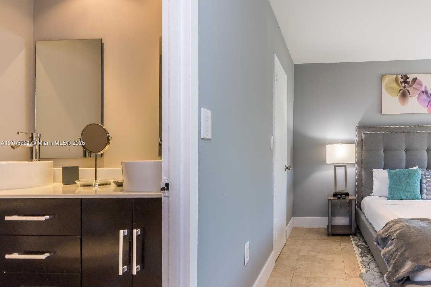 Small Image of 17620 ATLANTIC BLVD #519, Sunny Isles Beach Number 9