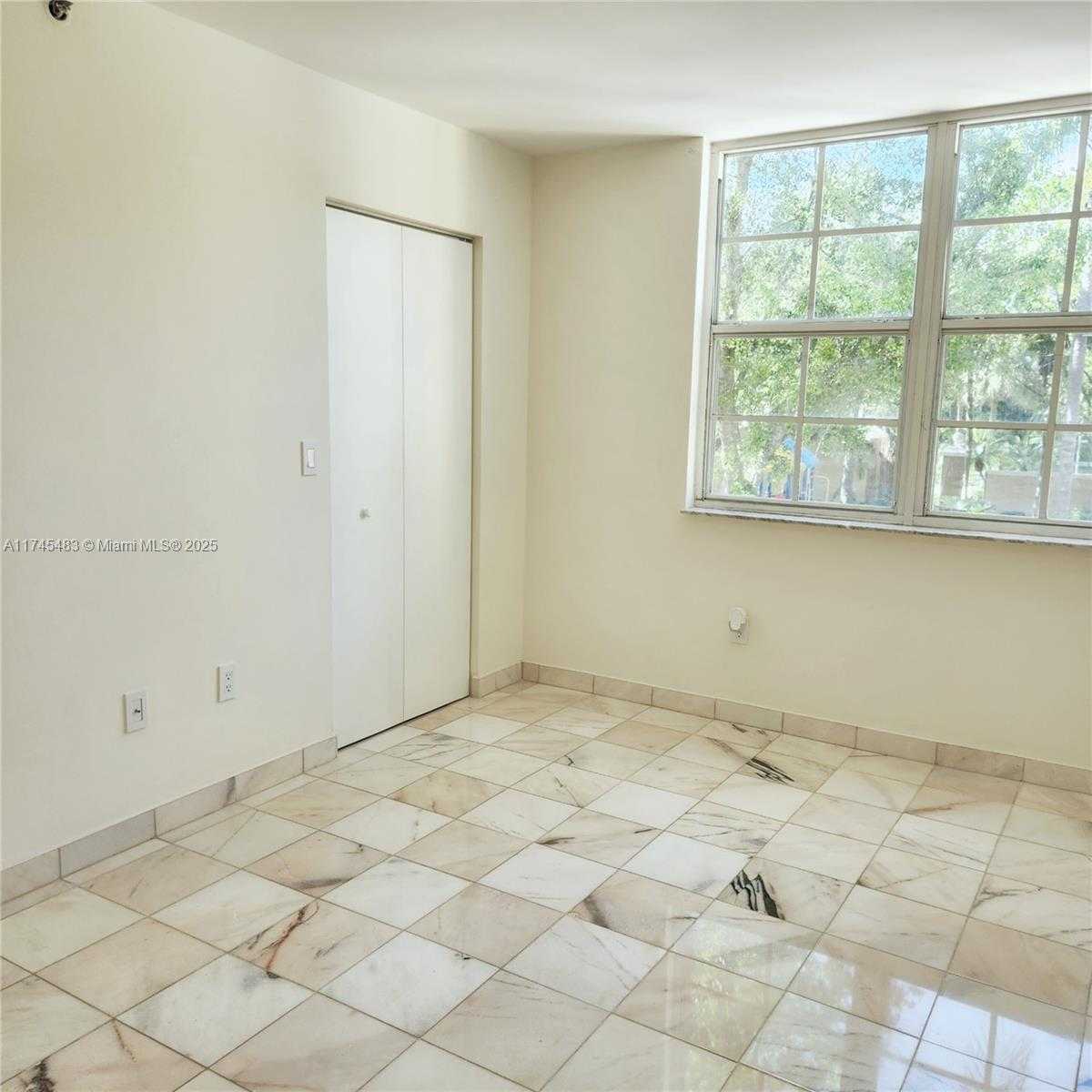 Small Image of 19801 #4207, Aventura Number 21