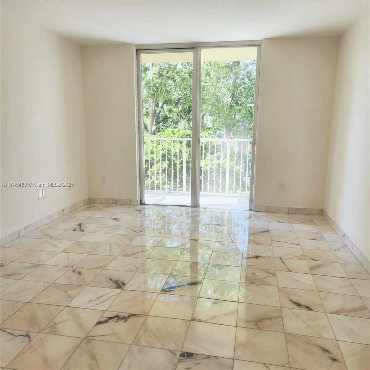 Small Image of 19801 #4207, Aventura Number 32