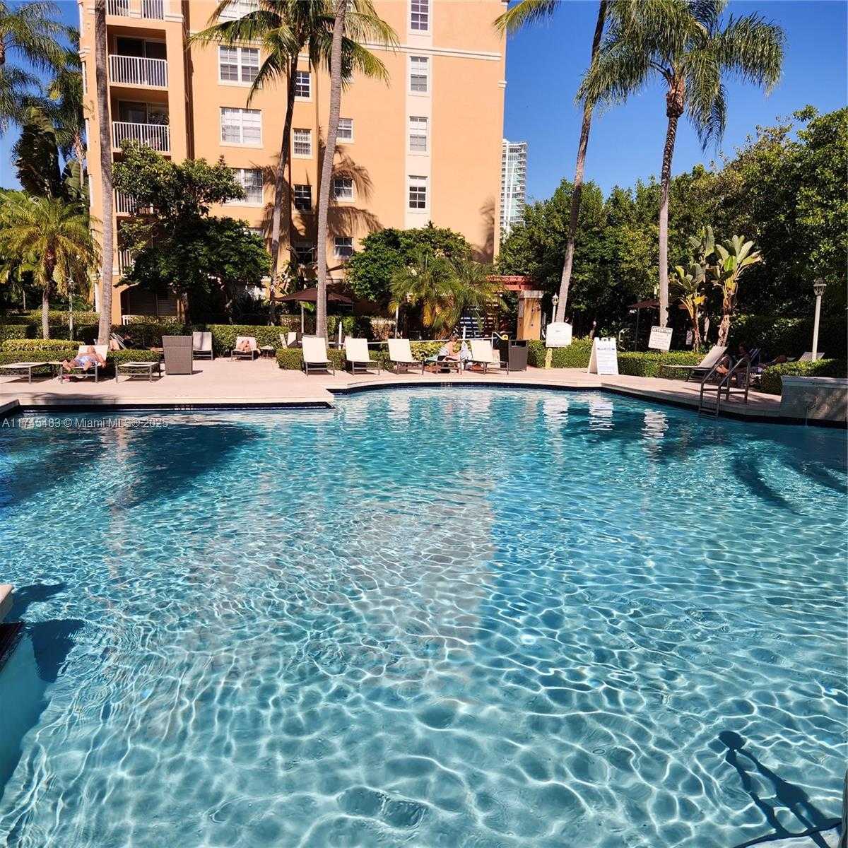 Small Image of 19801 #4207, Aventura Number 42