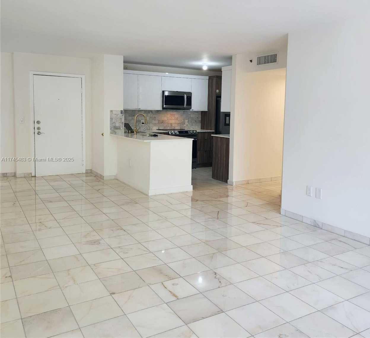Small Image of 19801 #4207, Aventura Number 56