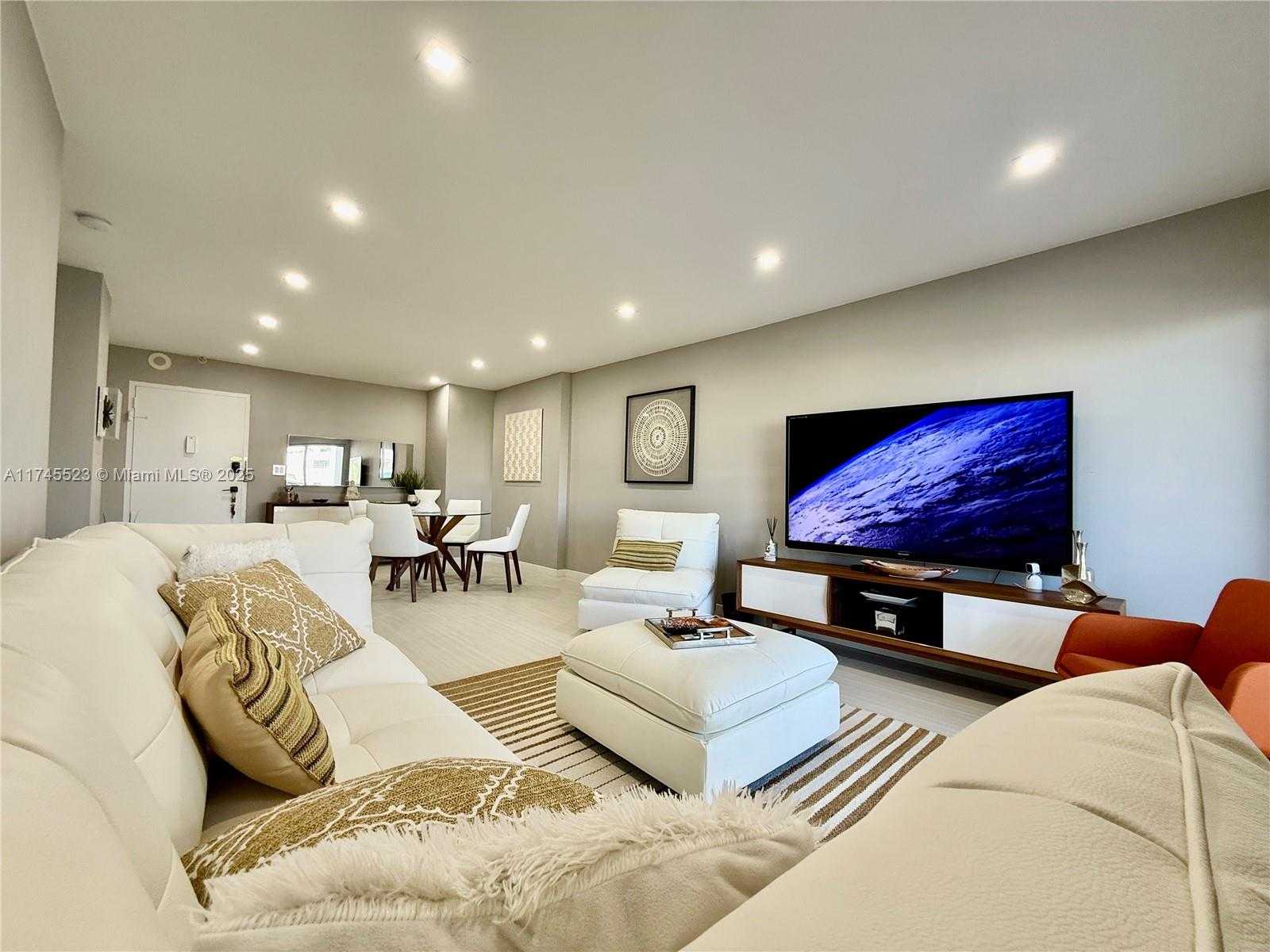 Small Image of 400 KINGS POINT DR #415, Sunny Isles Beach Number 10