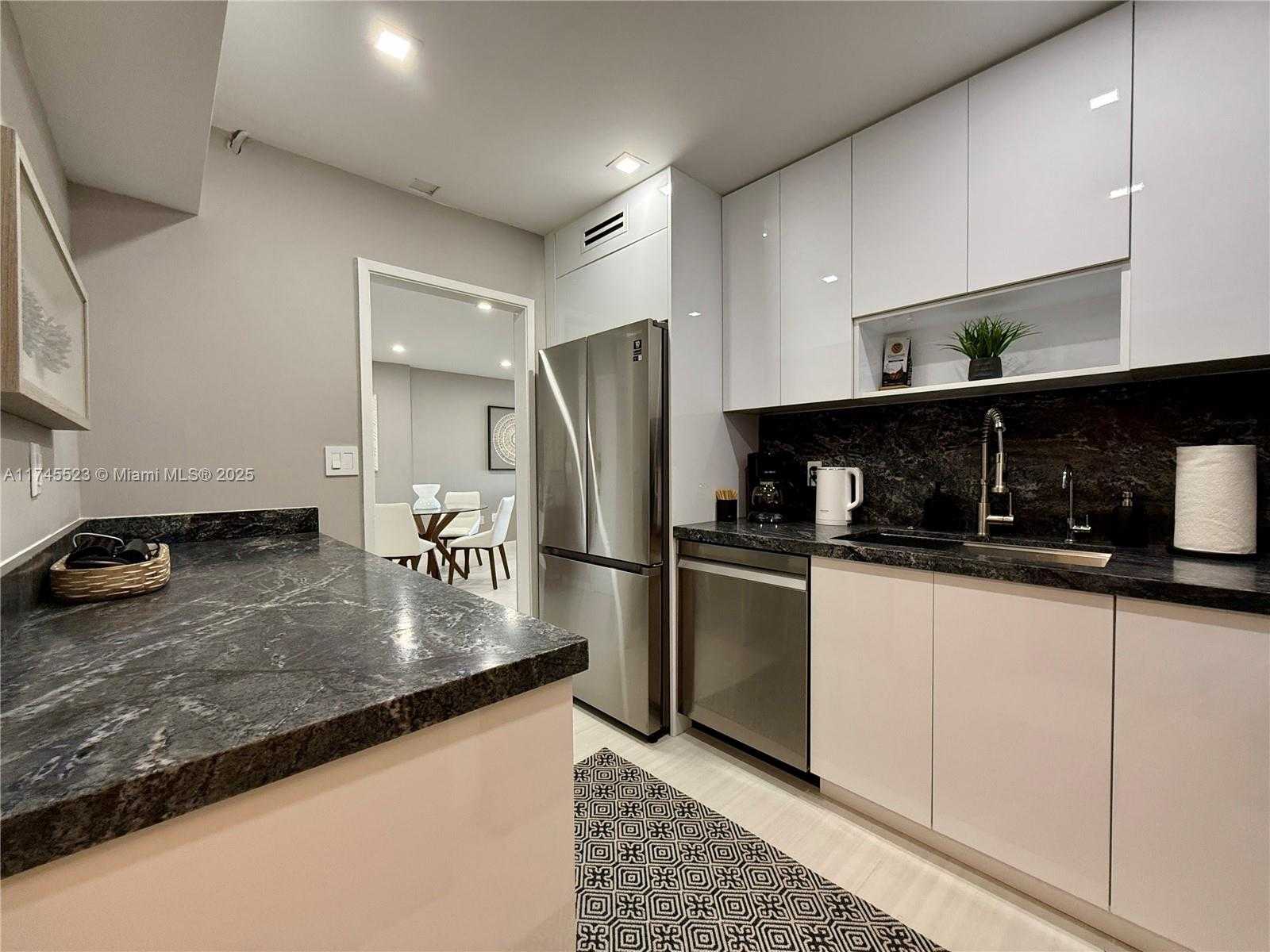 Small Image of 400 KINGS POINT DR #415, Sunny Isles Beach Number 19