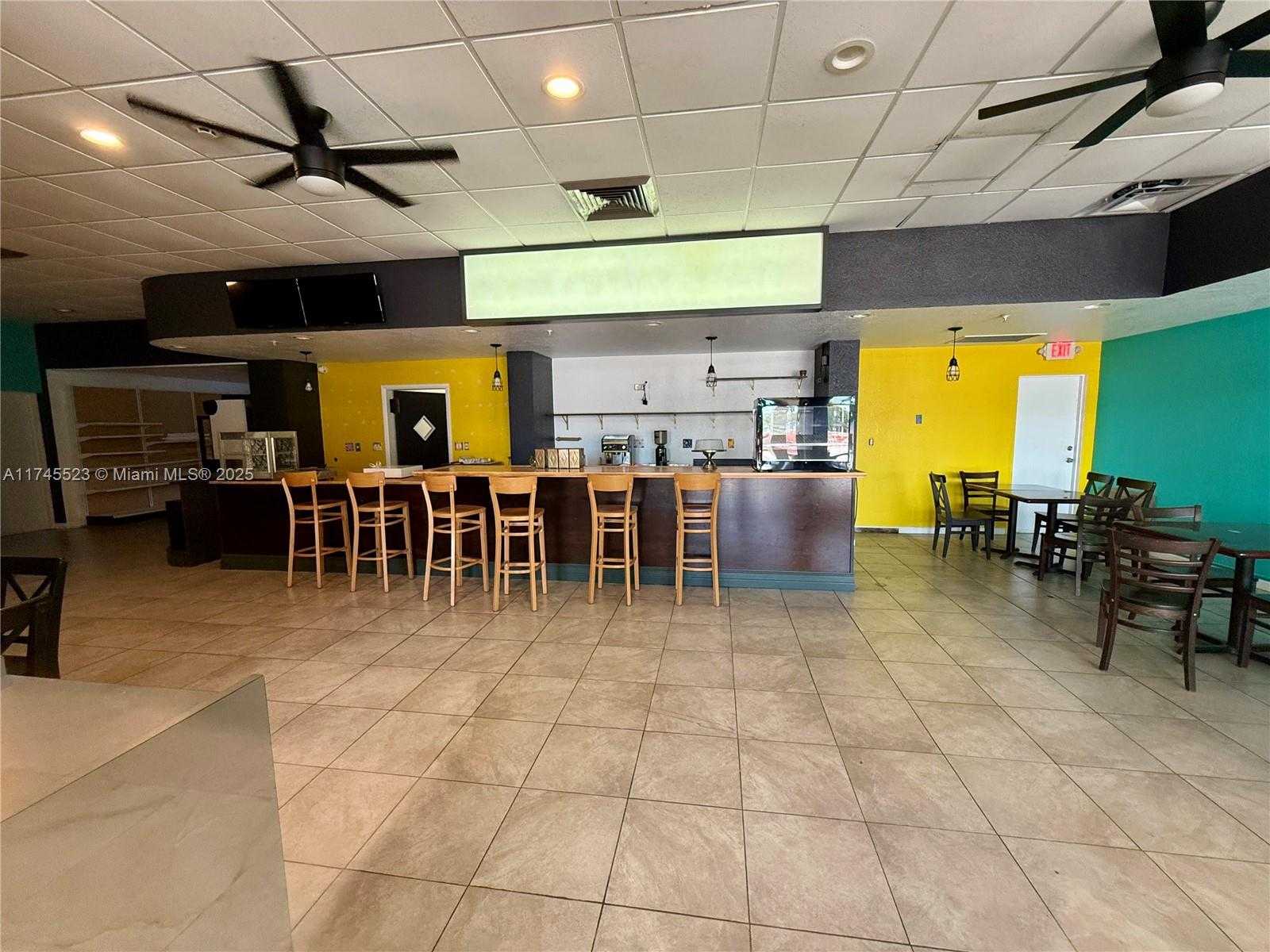 Small Image of 400 KINGS POINT DR #415, Sunny Isles Beach Number 24