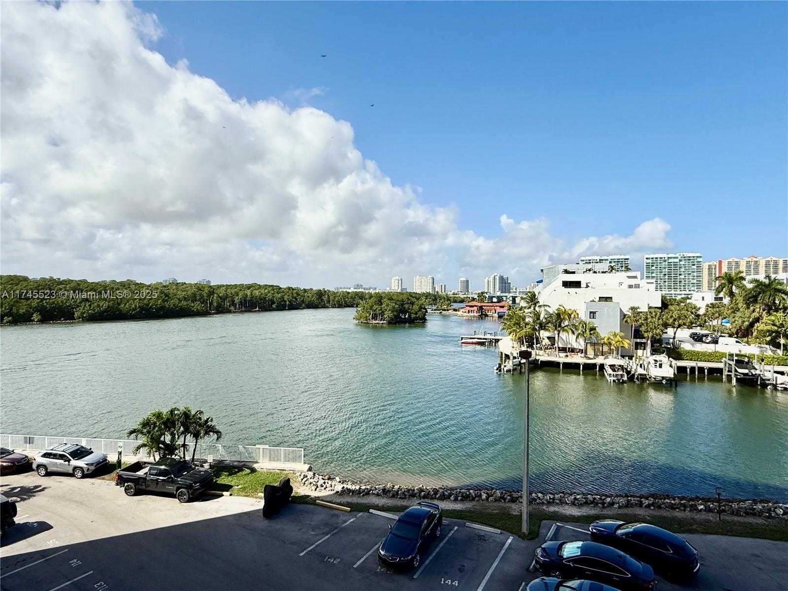 Small Image of 400 KINGS POINT DR #415, Sunny Isles Beach Number 6