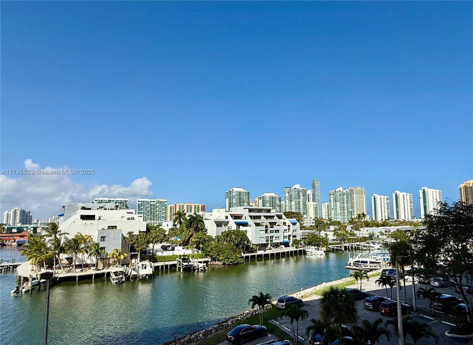 Small Image of 400 KINGS POINT DR #415, Sunny Isles Beach Number 8