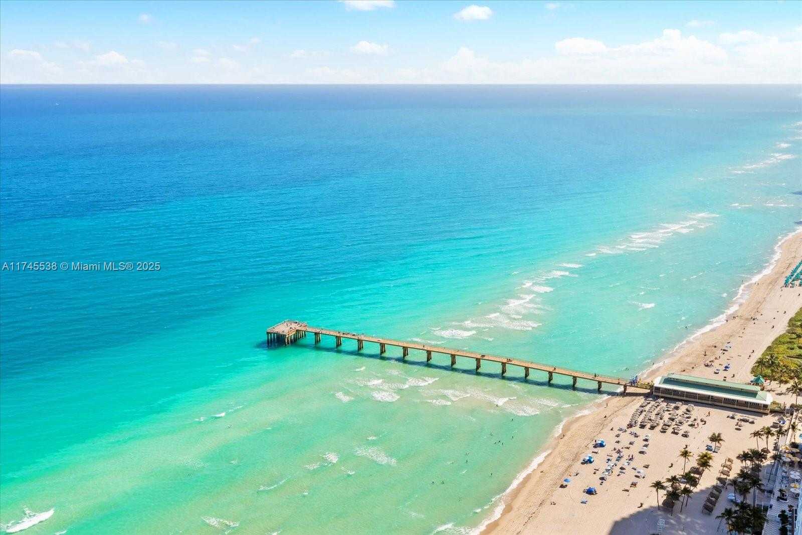 Small Image of 16901 COLLINS AVE #3905, Sunny Isles Beach Number 2