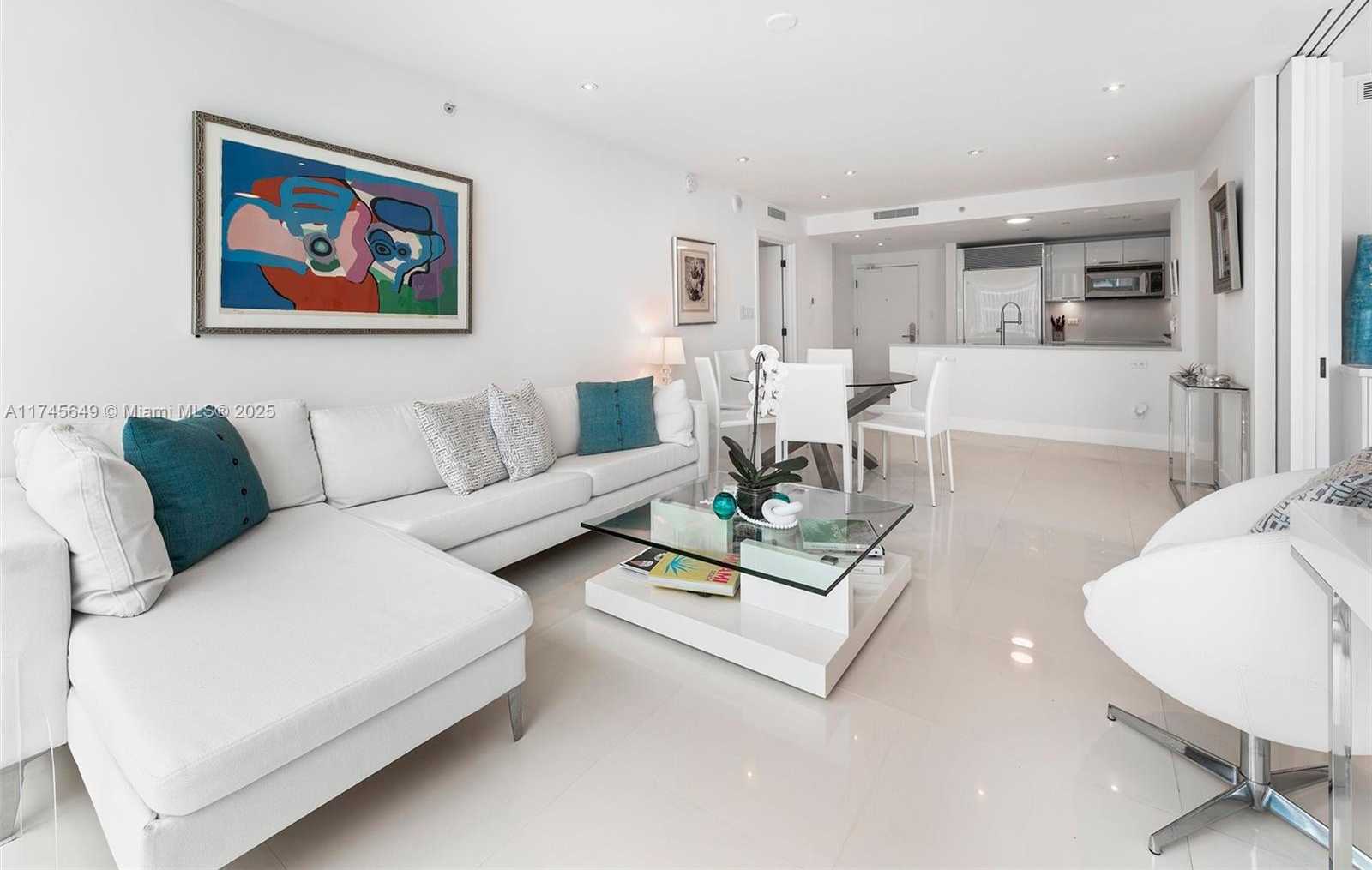 Small Image of 6801 Collins Ave, Miami Beach, FL 33141, USA Number 8