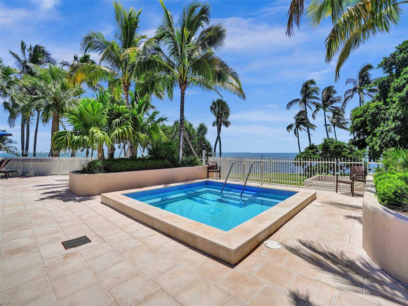 Small Image of 3 GROVE ISLE DR #CPH07, Miami Number 20
