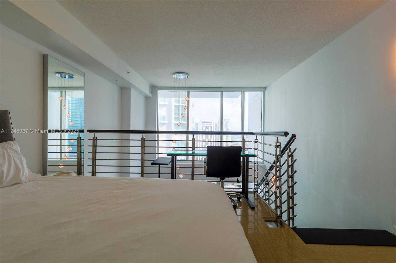 Small Image of 41 SOUTH EAST 5TH ST #2011, Miami Number 14