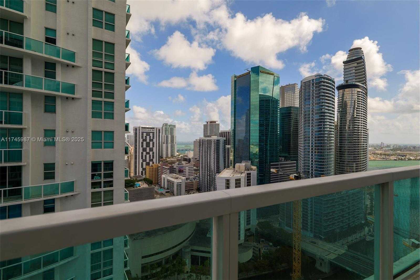 Small Image of 41 SOUTH EAST 5TH ST #2011, Miami Number 26