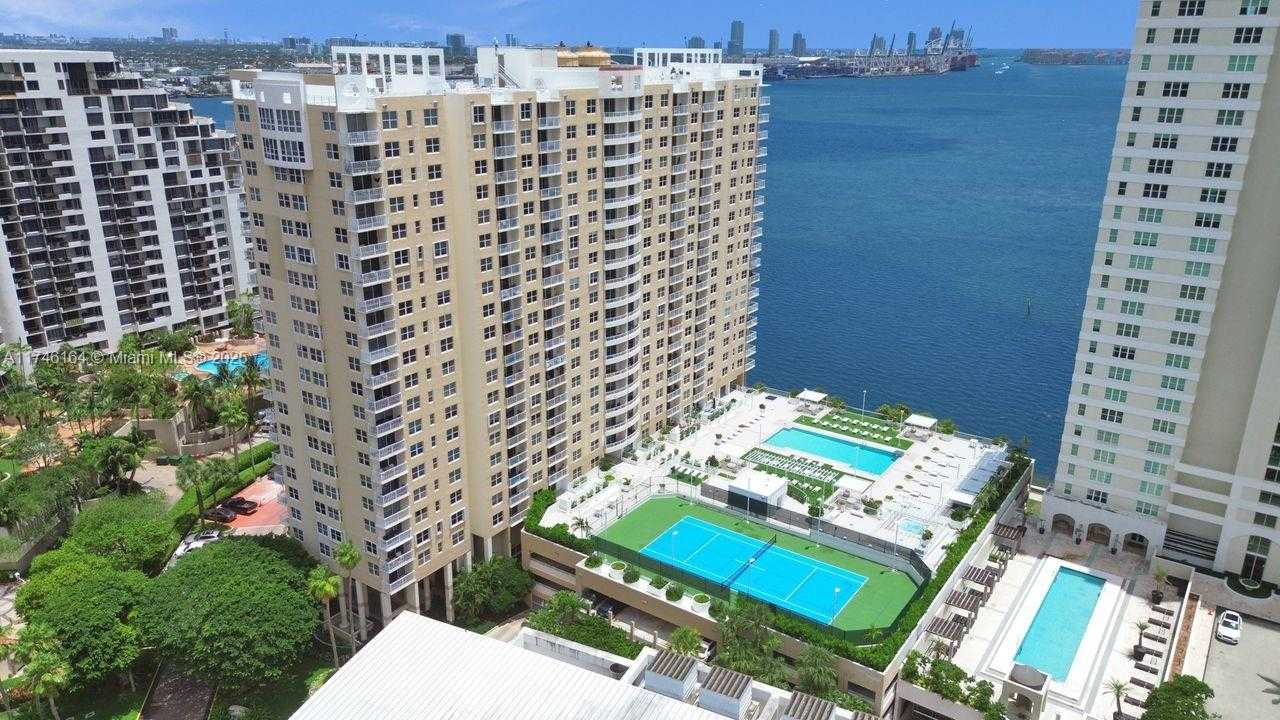 Small Image of 770 CLAUGHTON ISLAND DR #808, Miami Number 24