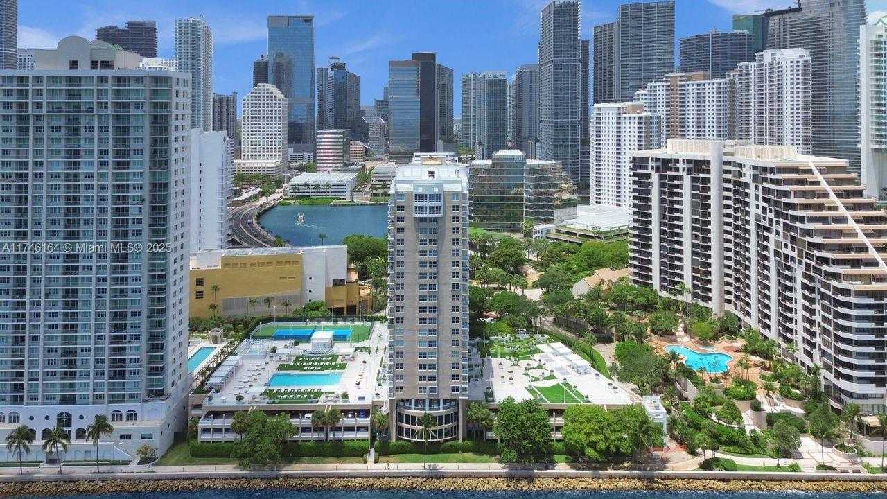 Small Image of 770 CLAUGHTON ISLAND DR #808, Miami Number 28