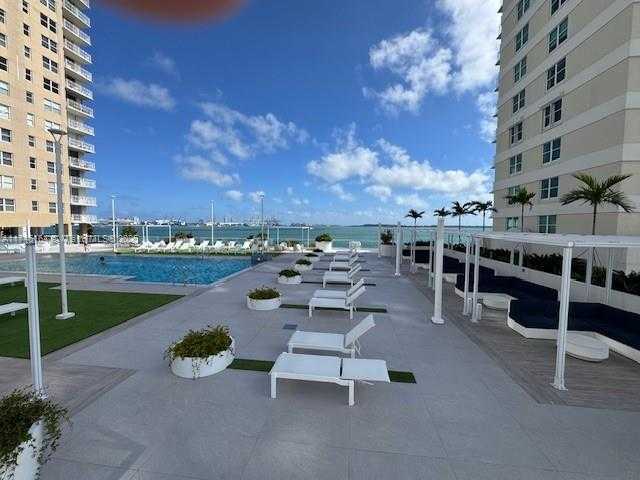Small Image of 770 CLAUGHTON ISLAND DR #808, Miami Number 33