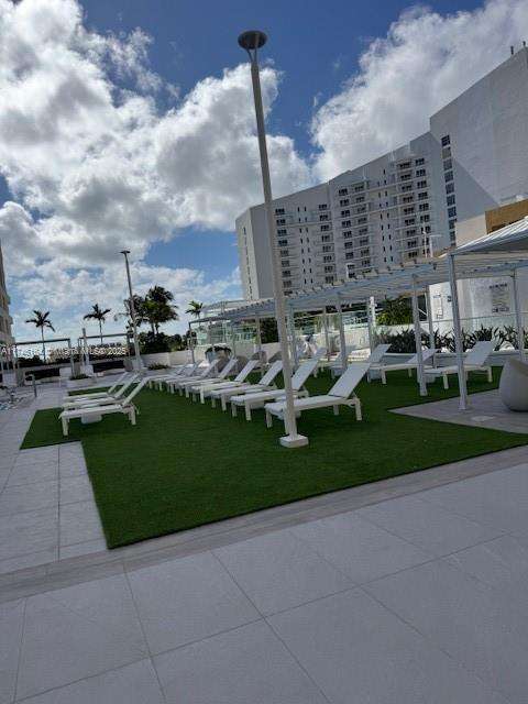 Small Image of 770 CLAUGHTON ISLAND DR #808, Miami Number 36