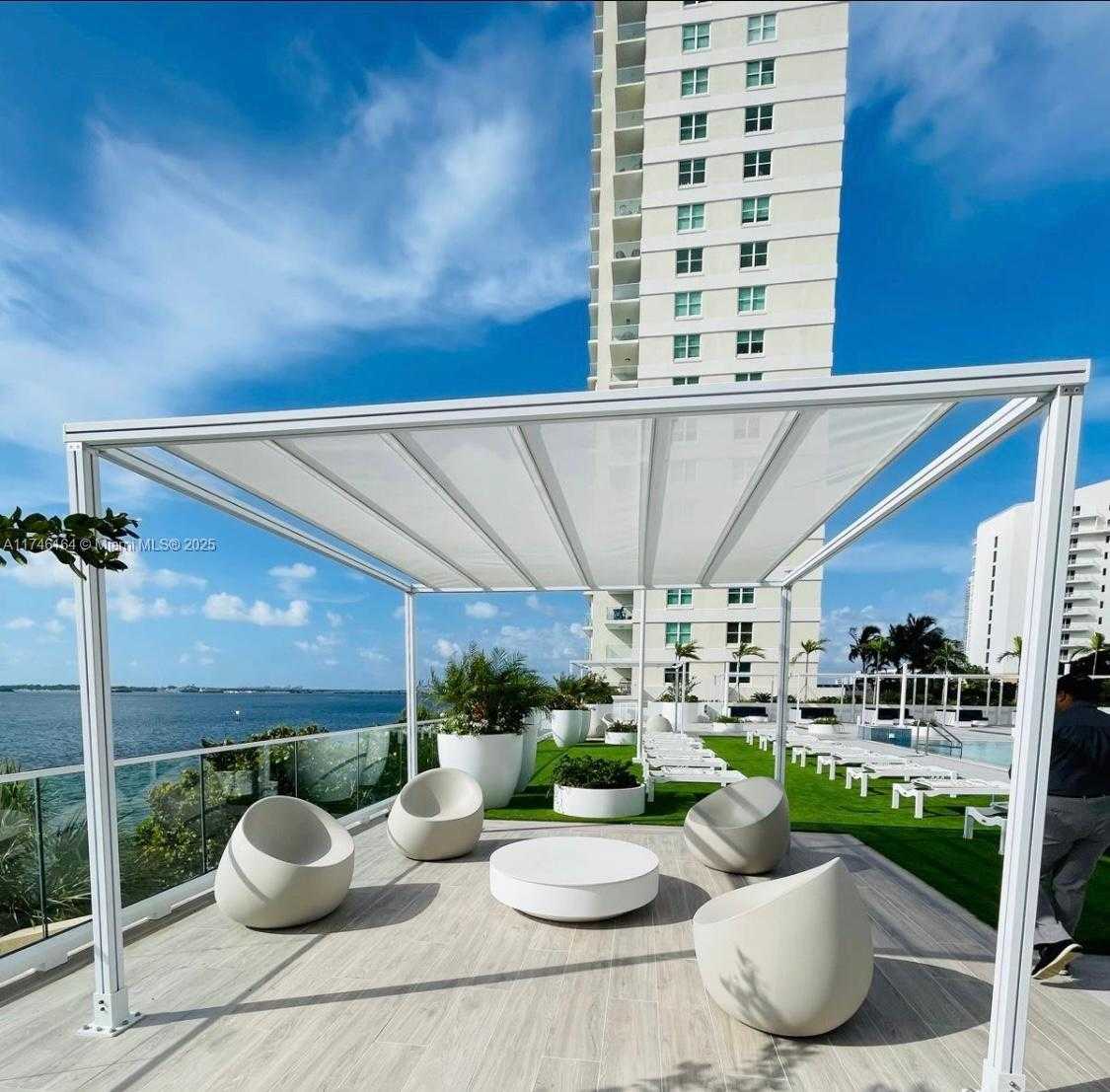 Small Image of 770 CLAUGHTON ISLAND DR #808, Miami Number 41