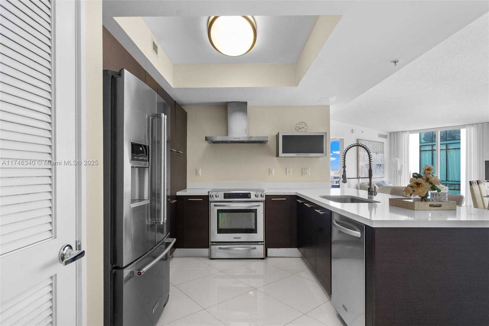 Small Image of 150 SUNNY ISLES BLVD #1-1401, Sunny Isles Beach Number 4