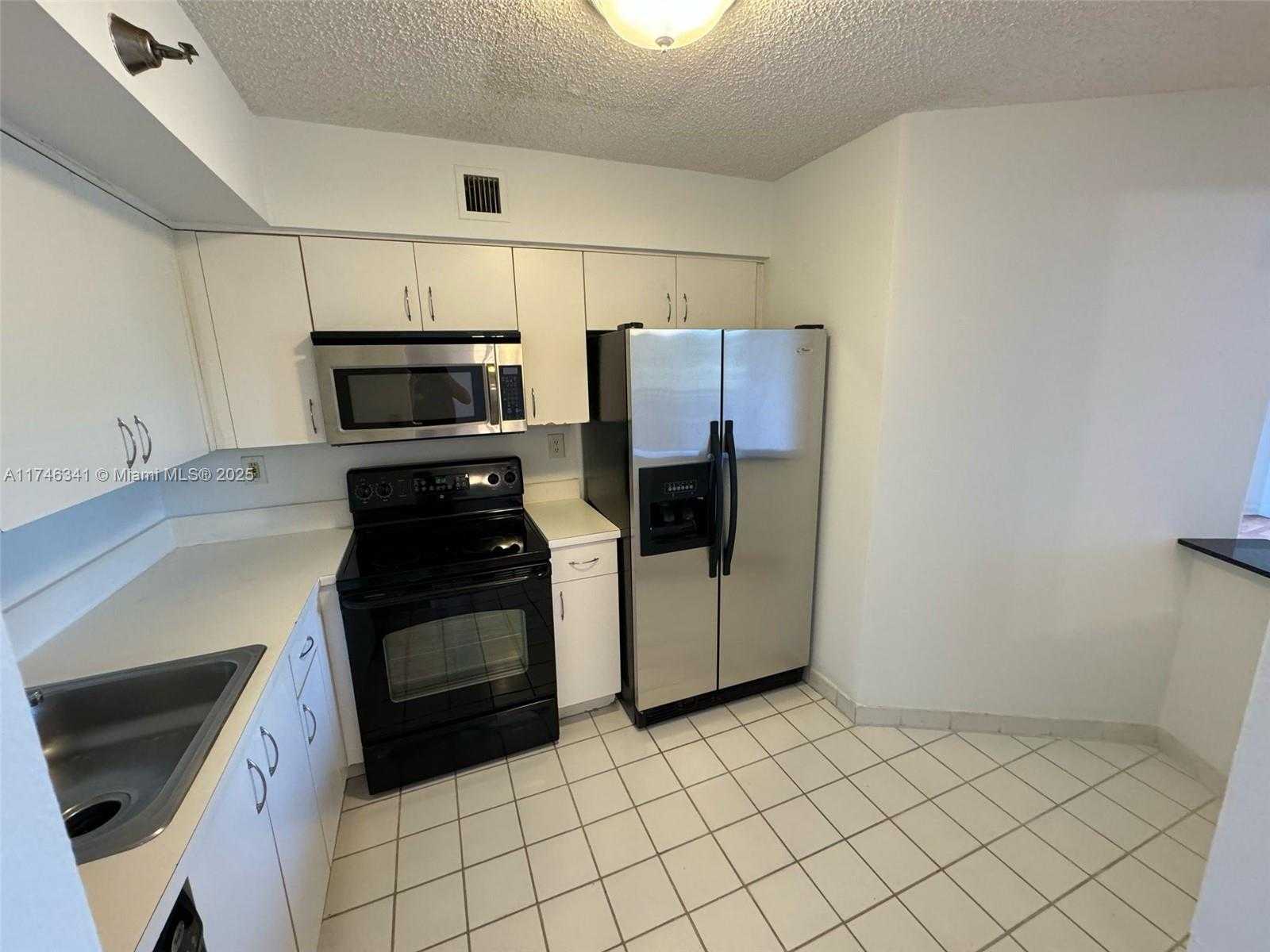 Small Image of 3300 NORTH EAST 191ST ST #410, Aventura Number 2