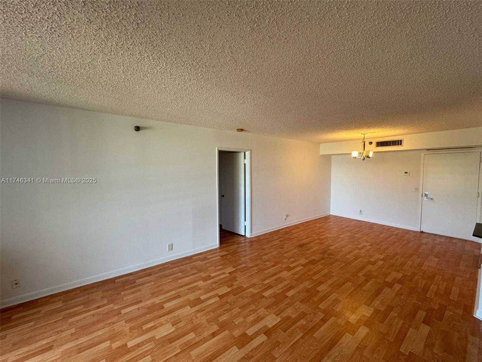 Small Image of 3300 NORTH EAST 191ST ST #410, Aventura Number 4