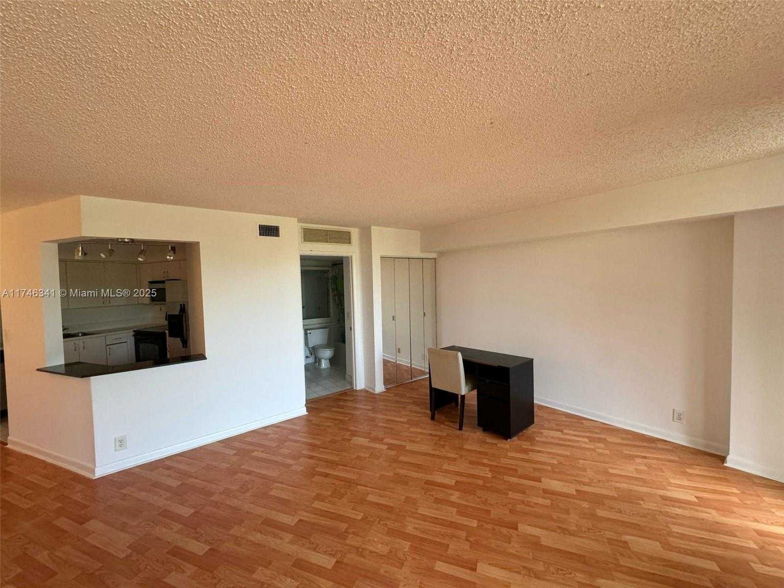 Small Image of 3300 NORTH EAST 191ST ST #410, Aventura Number 5