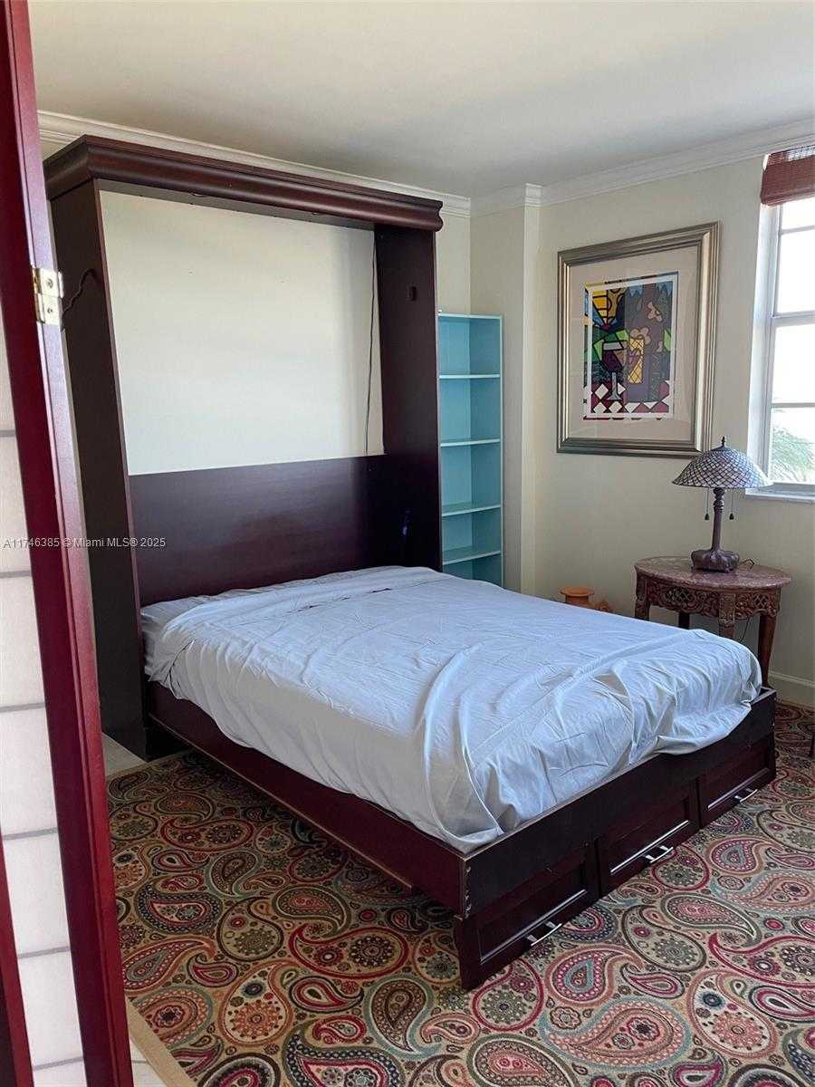 Small Image of 5701 COLLINS AVE #621, Miami Beach Number 11