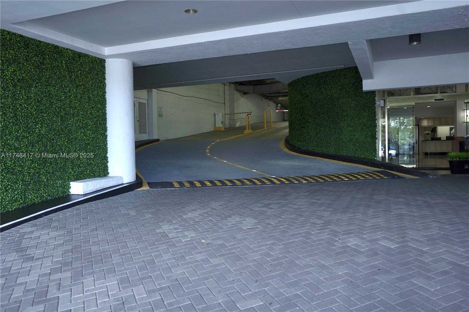 Small Image of 555 NORTH EAST 15TH ST #17K, Miami Number 22