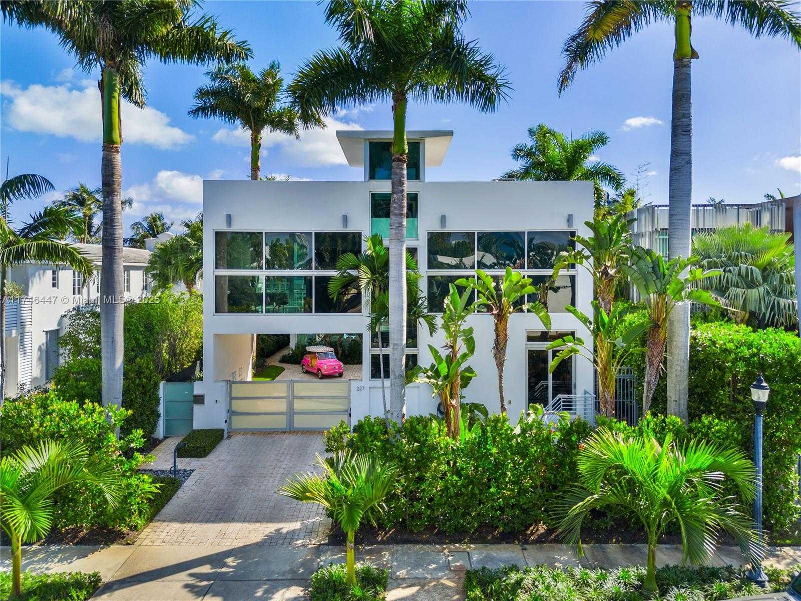 Small Image of 227 EAST DILIDO DR, Miami Beach Number 16