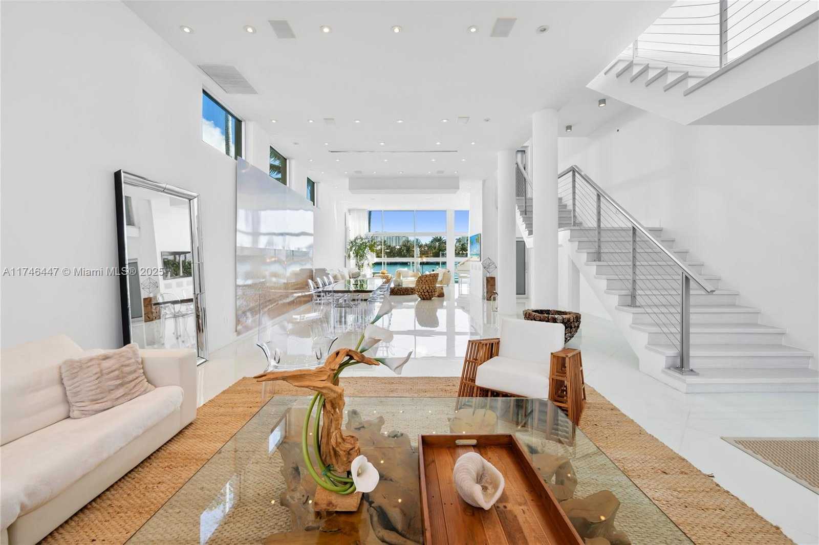 Small Image of 227 EAST DILIDO DR, Miami Beach Number 26