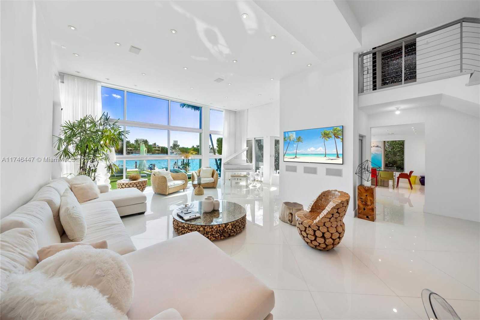 Small Image of 227 EAST DILIDO DR, Miami Beach Number 29