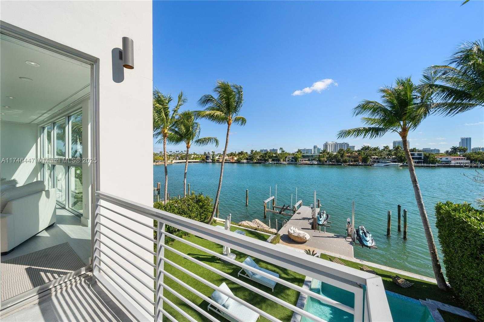 Small Image of 227 EAST DILIDO DR, Miami Beach Number 42