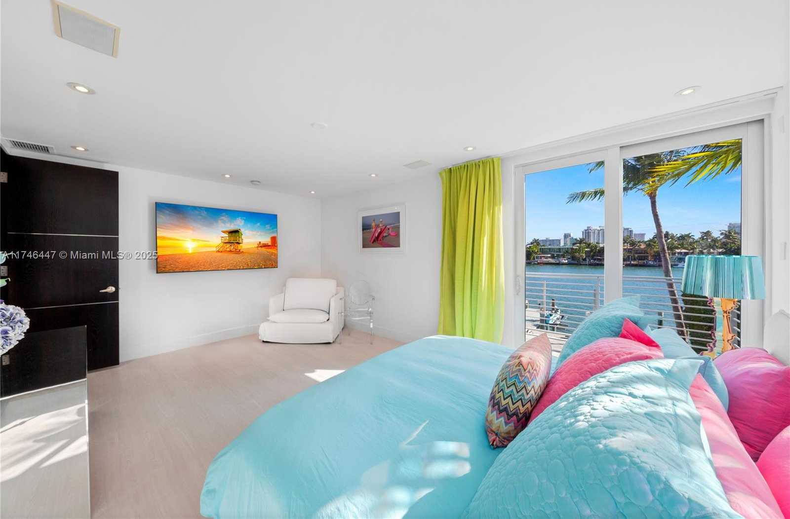 Small Image of 227 EAST DILIDO DR, Miami Beach Number 49