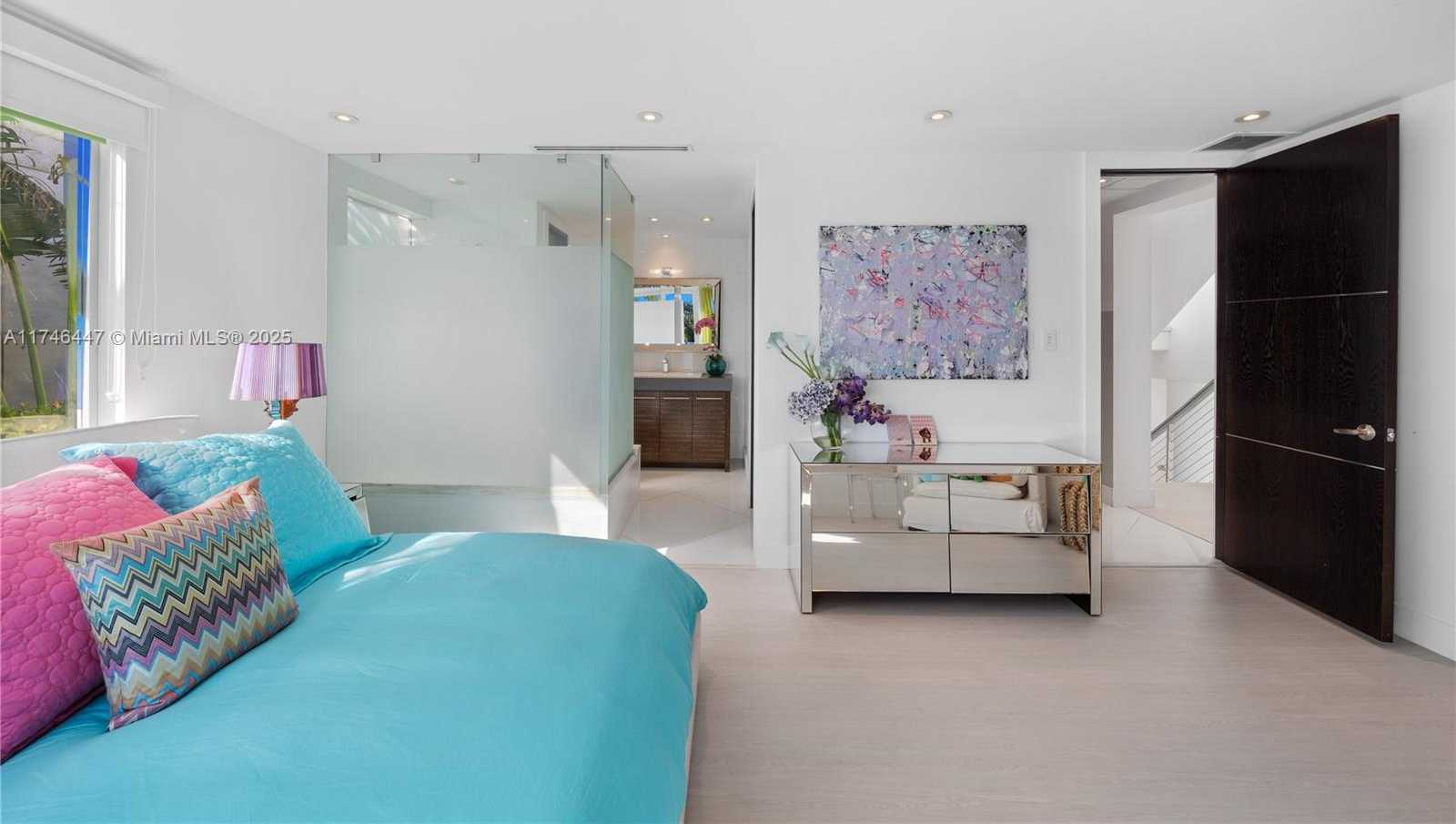 Small Image of 227 EAST DILIDO DR, Miami Beach Number 50