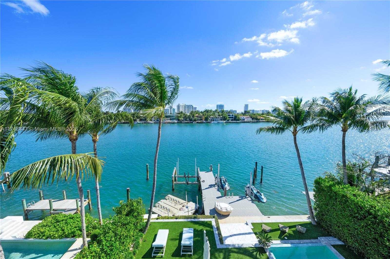 Small Image of 227 EAST DILIDO DR, Miami Beach Number 62