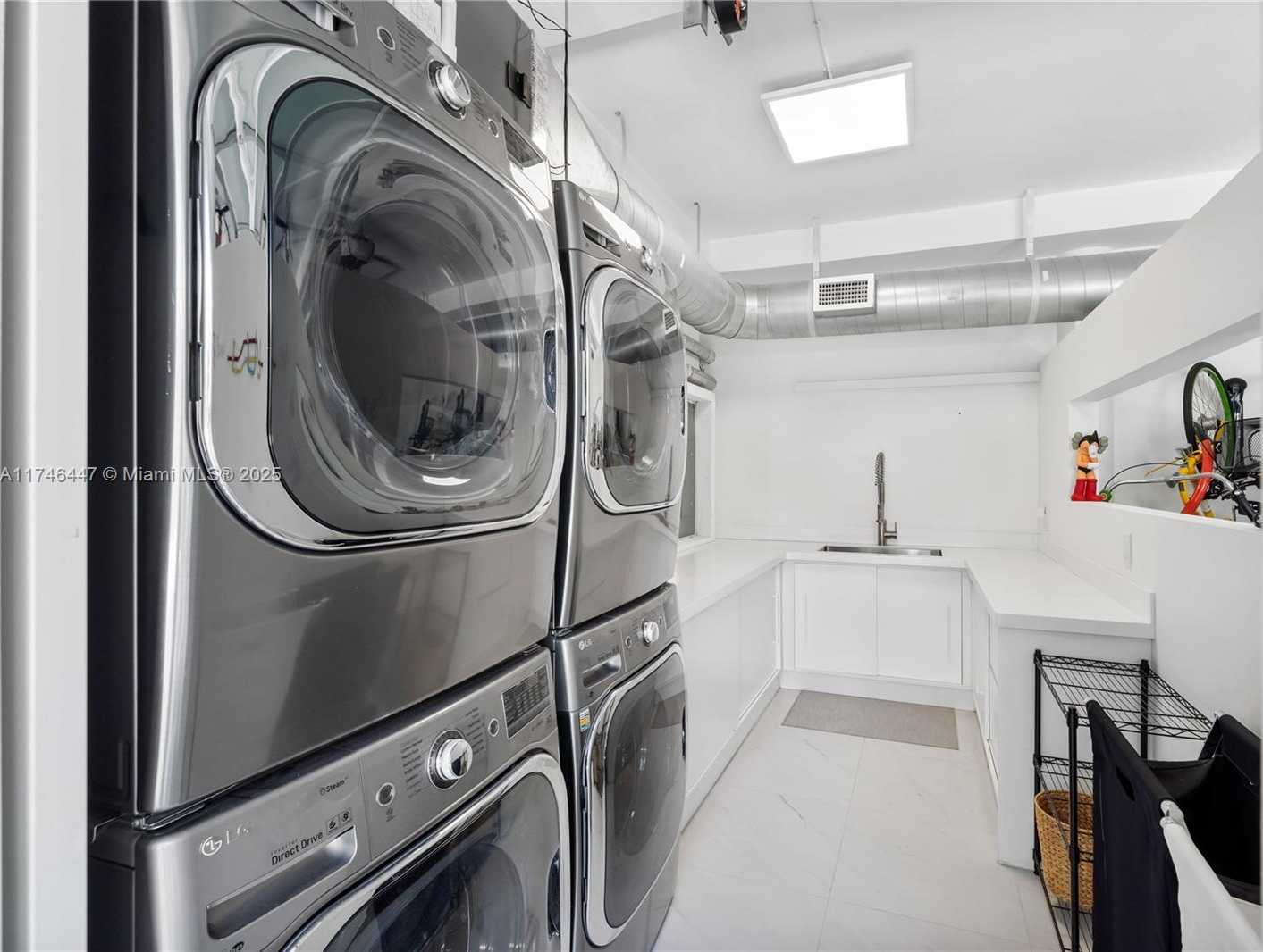 Small Image of 227 EAST DILIDO DR, Miami Beach Number 80