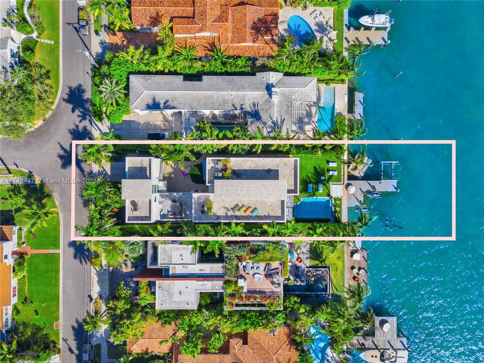 Small Image of 227 EAST DILIDO DR, Miami Beach Number 86