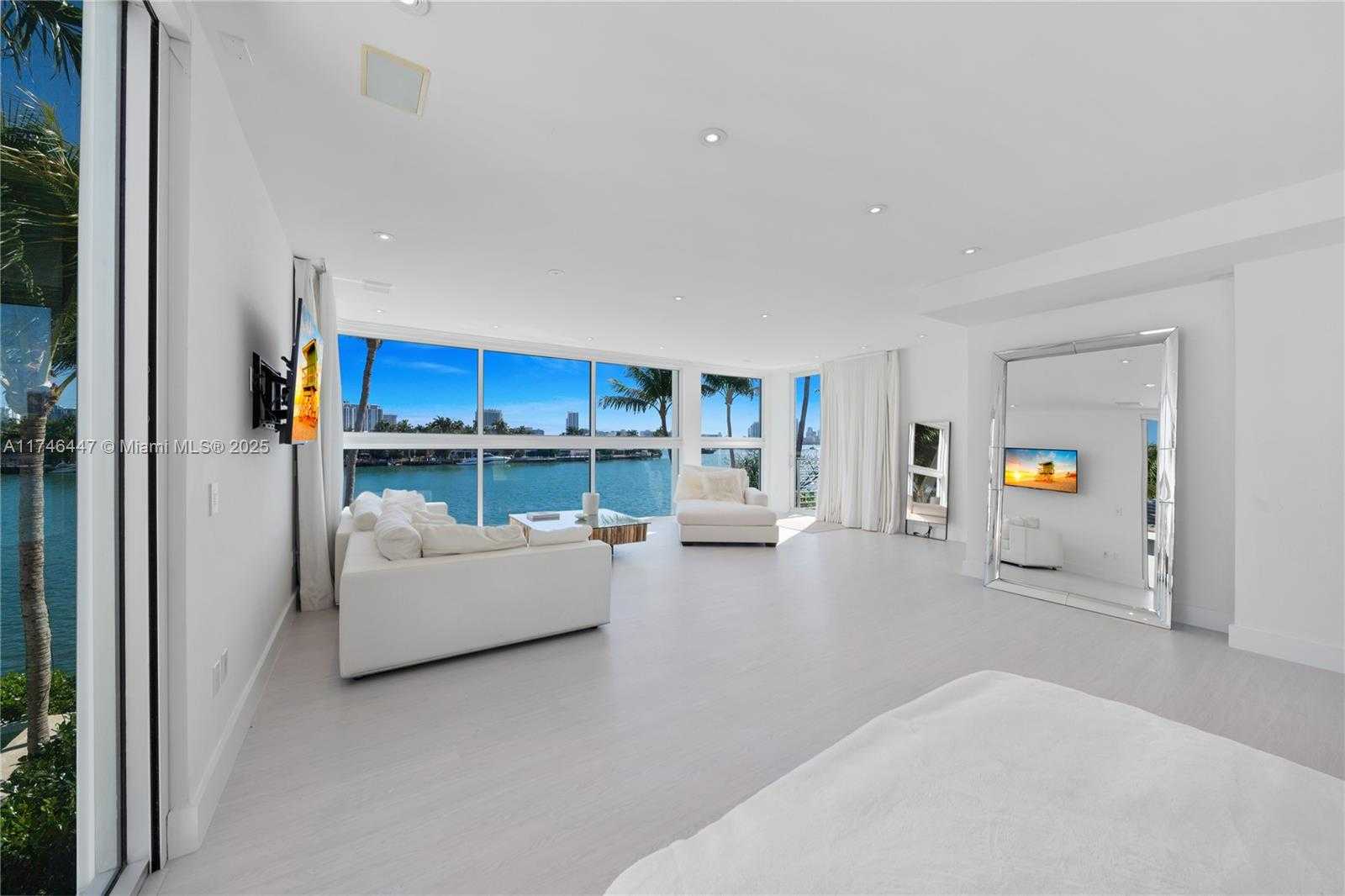 Small Image of 227 EAST DILIDO DR, Miami Beach Number 9