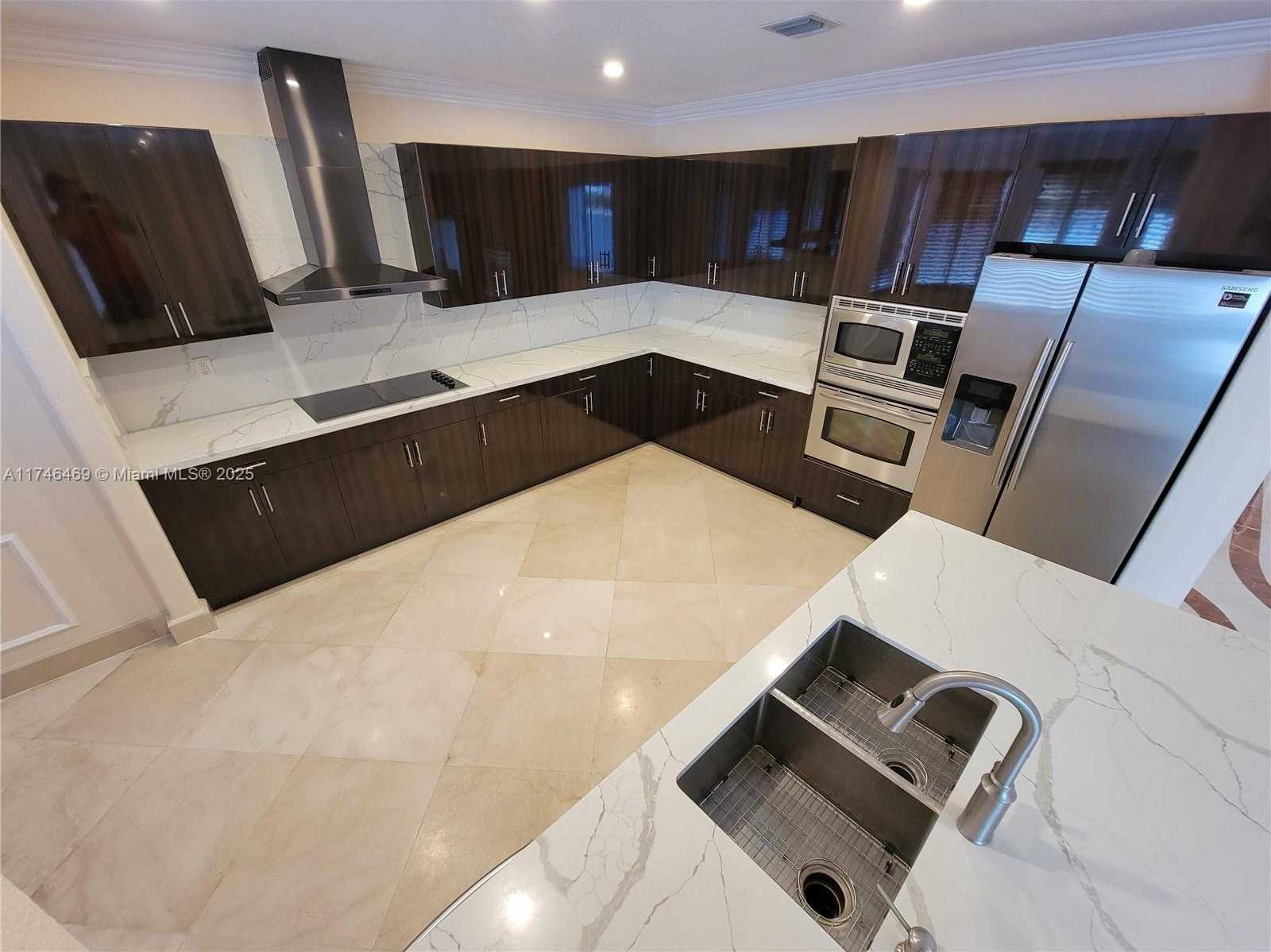 Small Image of 2233 SOUTH WEST 153RD PATH, Miami Number 14