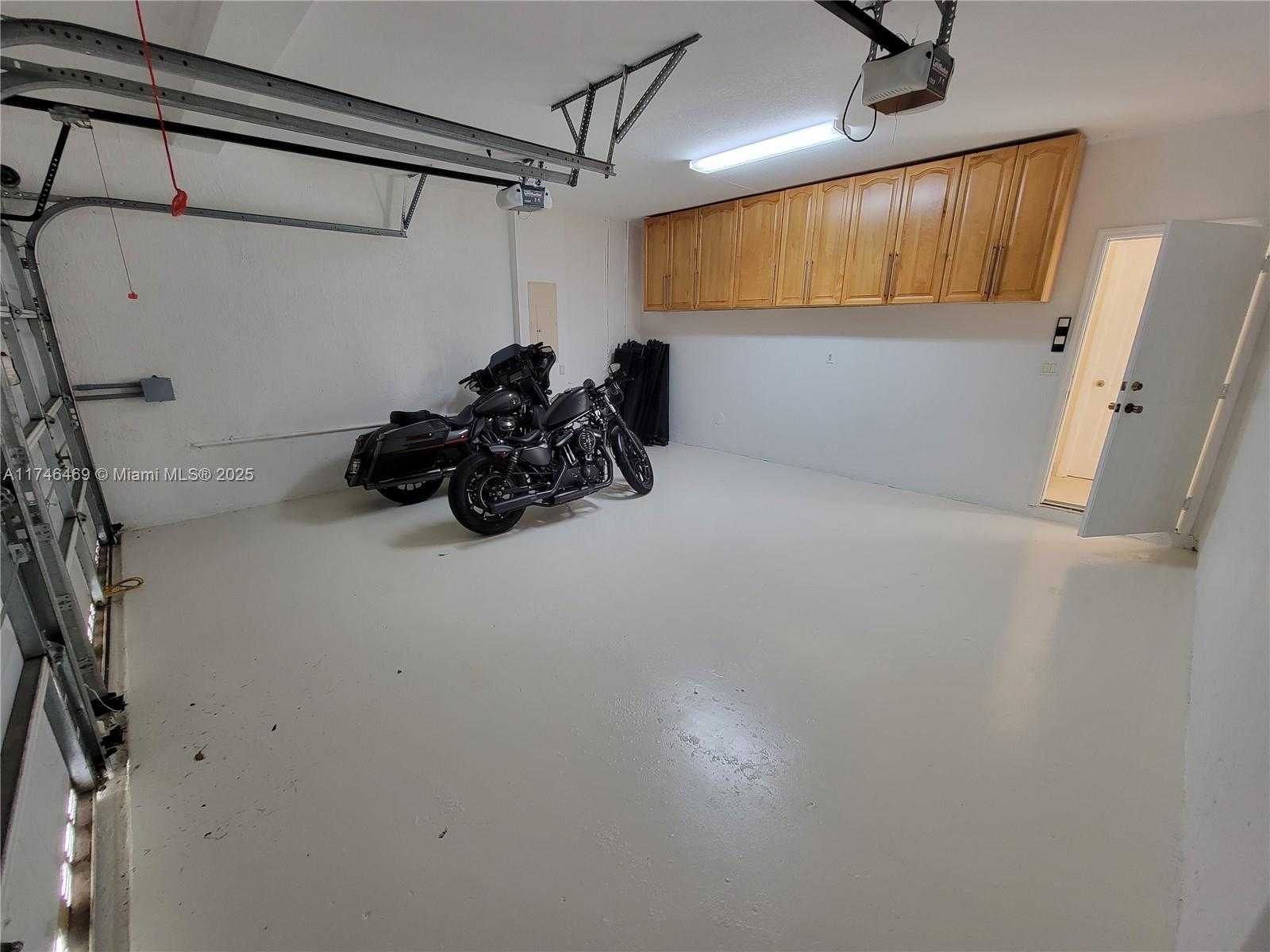 Small Image of 2233 SOUTH WEST 153RD PATH, Miami Number 16