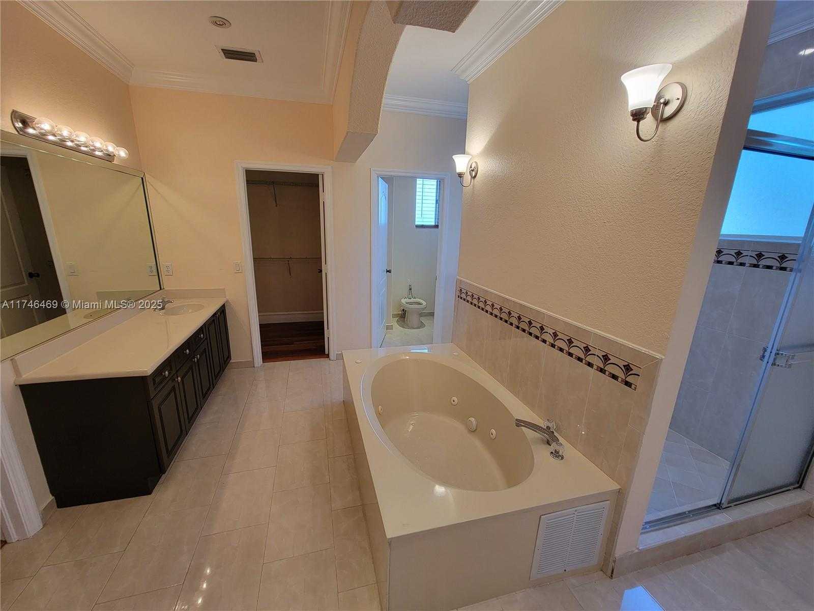 Small Image of 2233 SOUTH WEST 153RD PATH, Miami Number 27
