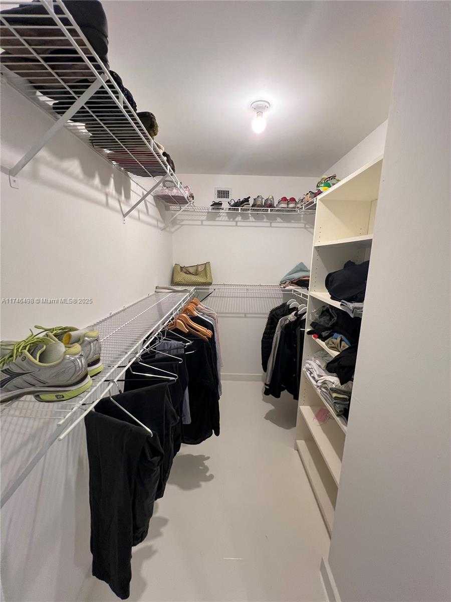 Small Image of 650 WEST AVE #2804, Miami Beach Number 21