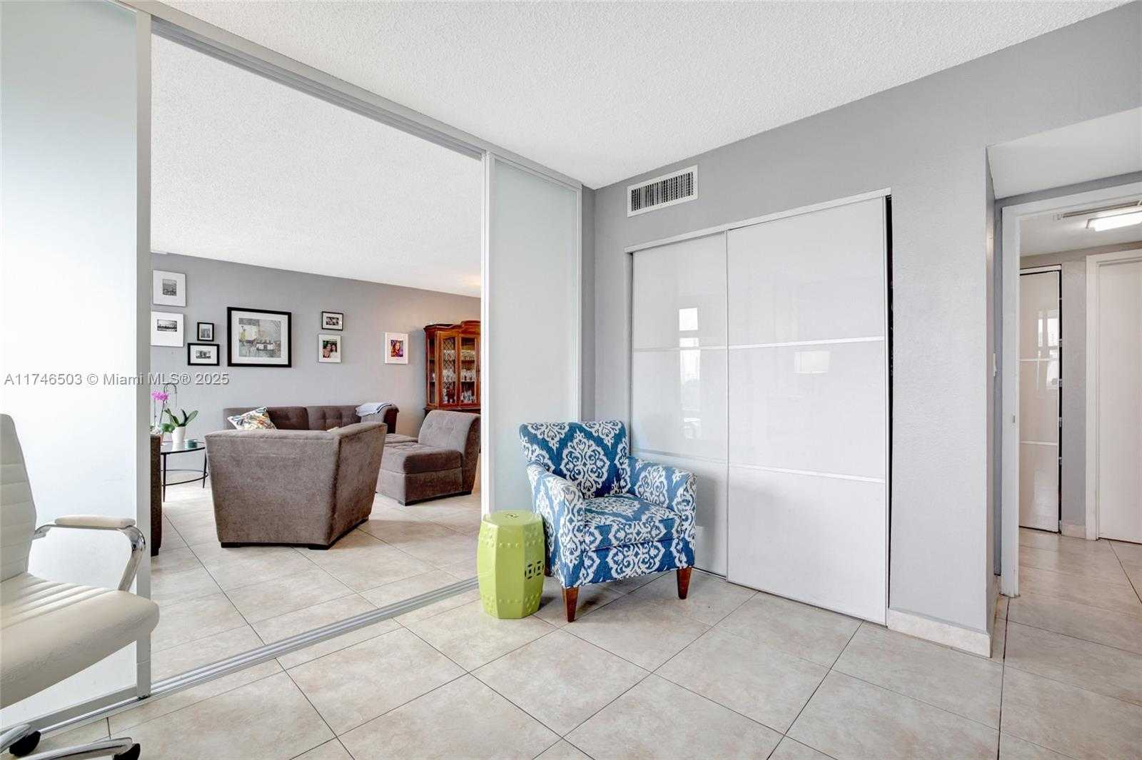 Small Image of 3375 NORTH COUNTRY CLUB DR #404, Aventura Number 10