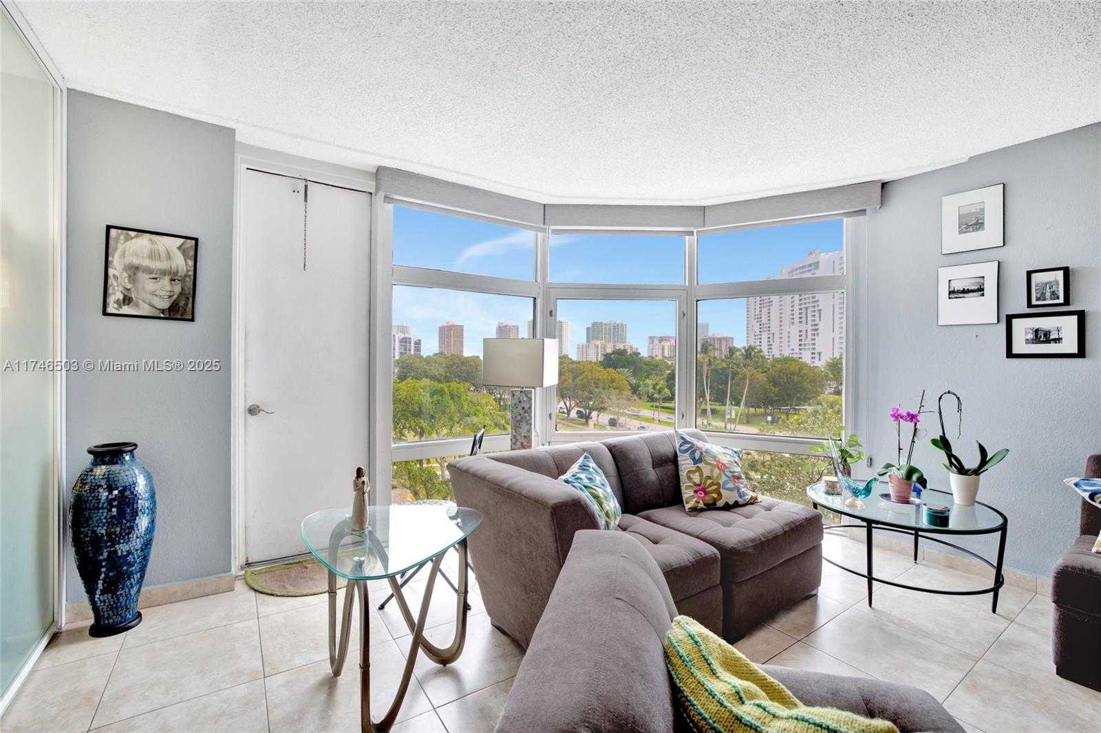 Small Image of 3375 NORTH COUNTRY CLUB DR #404, Aventura Number 12